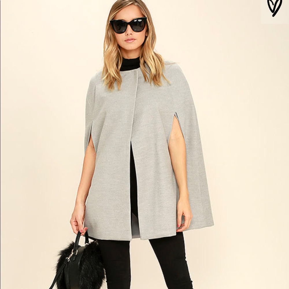 BB Dakota grey cape